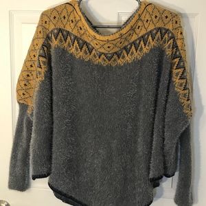 Loose fitting Sweater